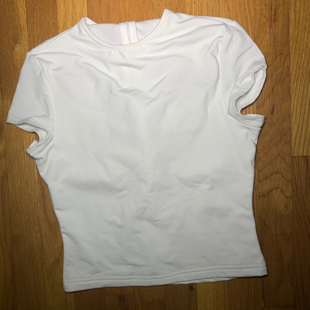 Women’s White Tee Top Small